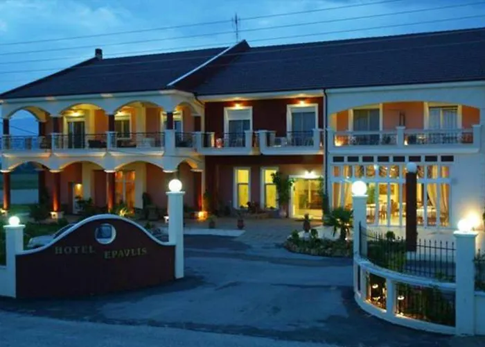 Epavlis 3*